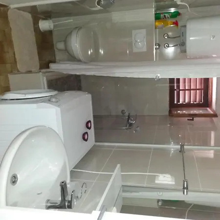 Ema Apartment