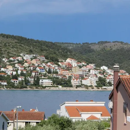 Ema Apartment Trogir